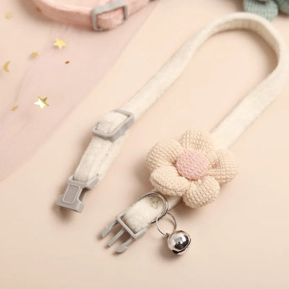 Cojín de flor de peluche suave para decorar el hogar