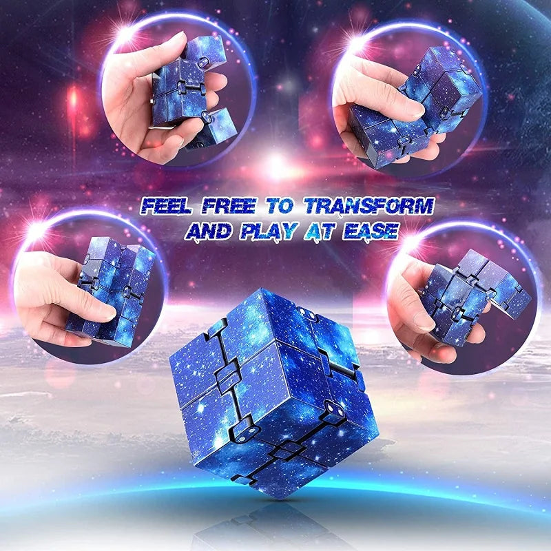 Cubo infinito antiestrés tipo fidget para manos inquietas