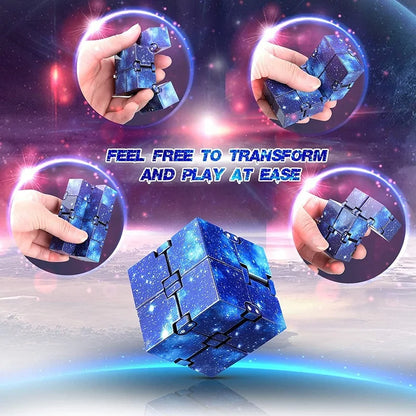 Cubo infinito antiestrés tipo fidget para manos inquietas