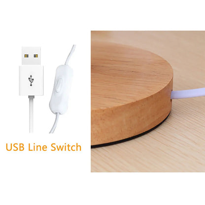 Lámpara de mesita USB con pantalla cilíndrica de madera