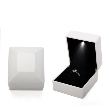 Caja de joyería con luz LED para anillos, collares y regalos