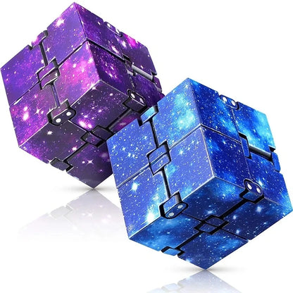 Cubo infinito antiestrés tipo fidget para manos inquietas
