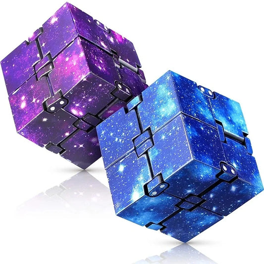 Cubo infinito antiestrés tipo fidget para manos inquietas