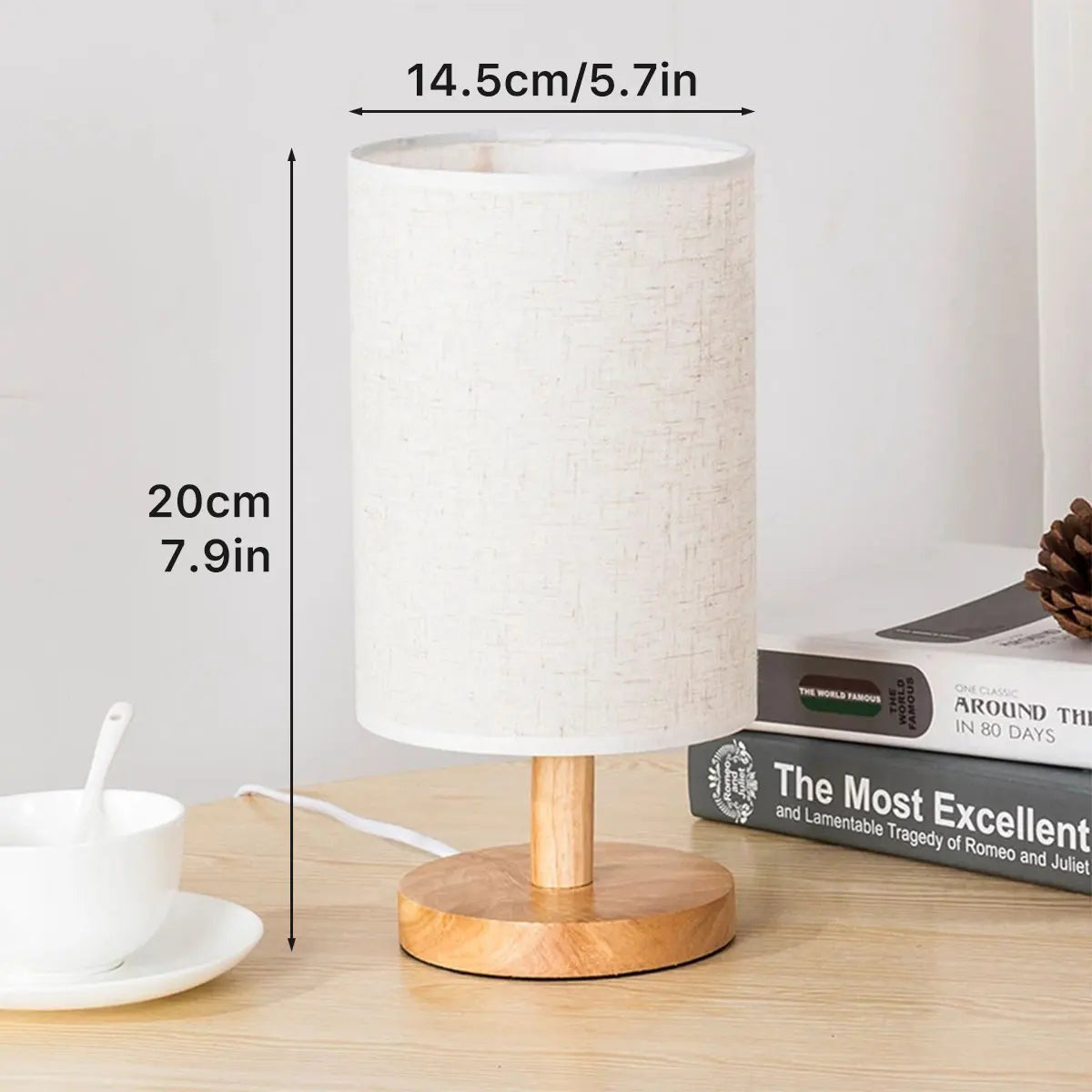 Lámpara de mesita USB con pantalla cilíndrica de madera